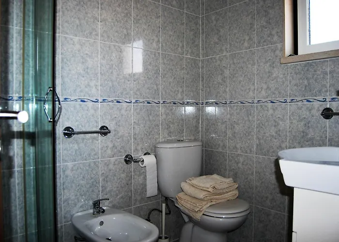 T2 Rua Dos Lavradores דירה נאזרה